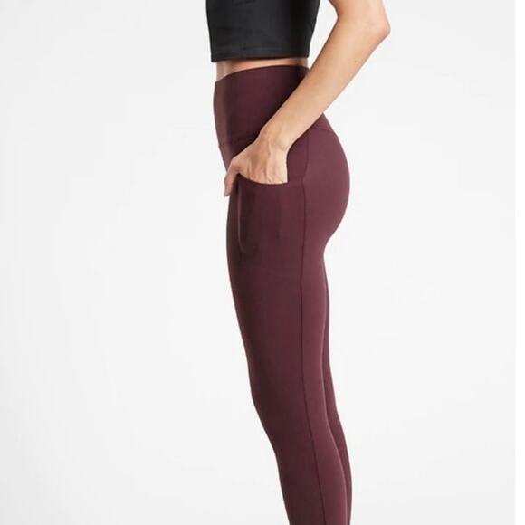 NWOT Athleta Salutation Stash Pocket II 7/8 Tight Burgundy Leggings Size Small - Picture 3 of 9